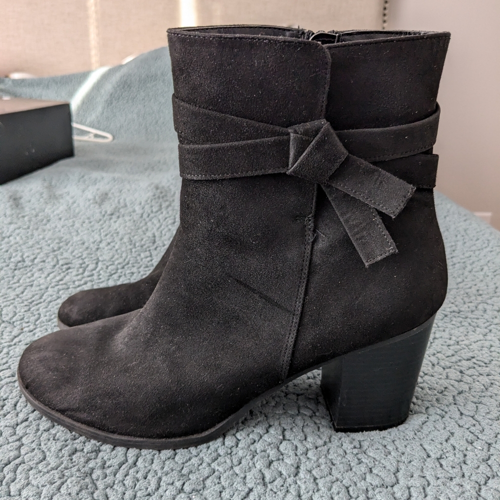 American Eagle Black Boots